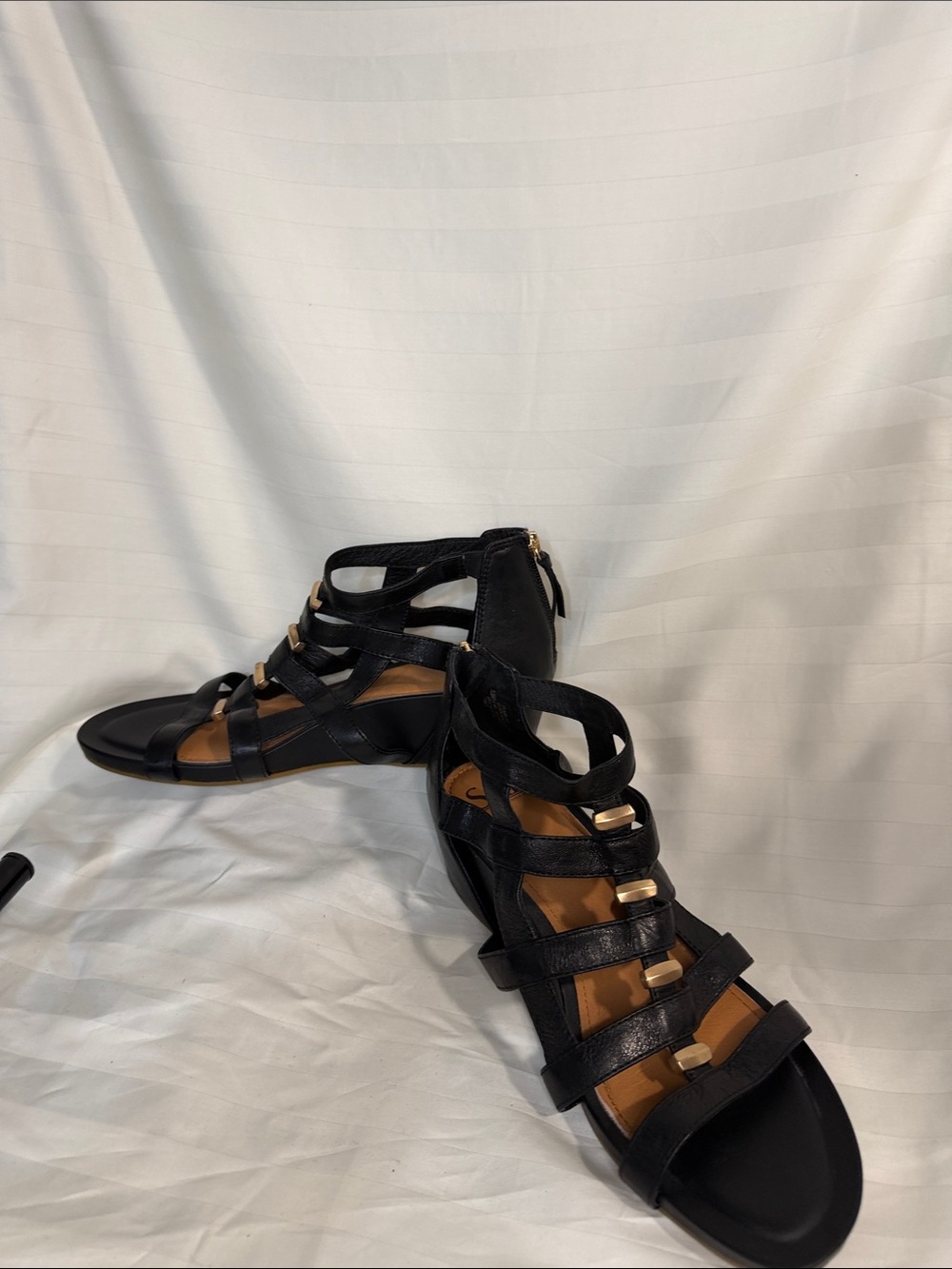 Söfft Black Leather Gladiator Wedge Sandals Gold Hardware - Size 10 - Picture 2 of 12